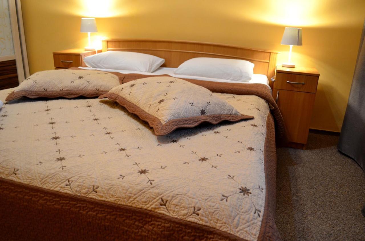 Chapayev Apartments Kijev Kültér fotó