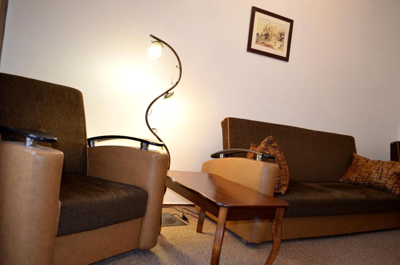 Chapayev Apartments Kijev Kültér fotó