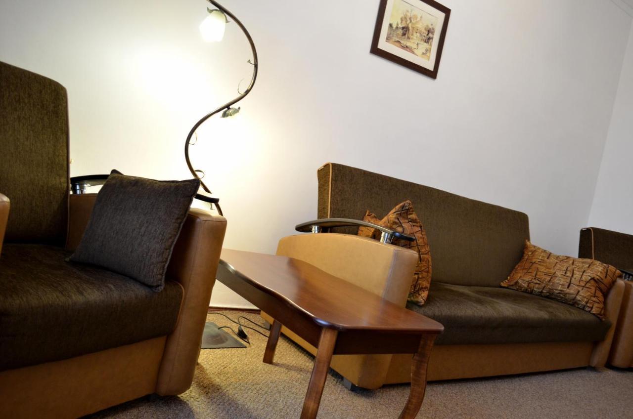 Chapayev Apartments Kijev Kültér fotó